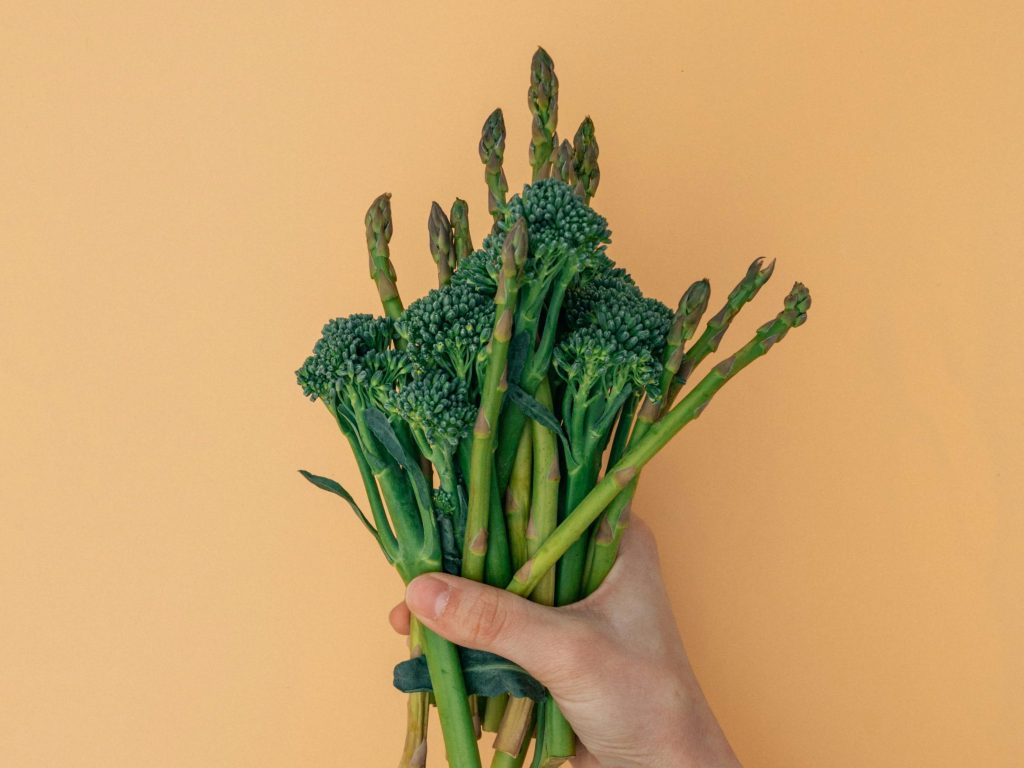 Asparagus vs Brokoli: Mana Lebih Sehat untuk Tubuhmu?